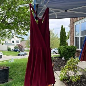 Elegant Burgundy Sleeveless Dress